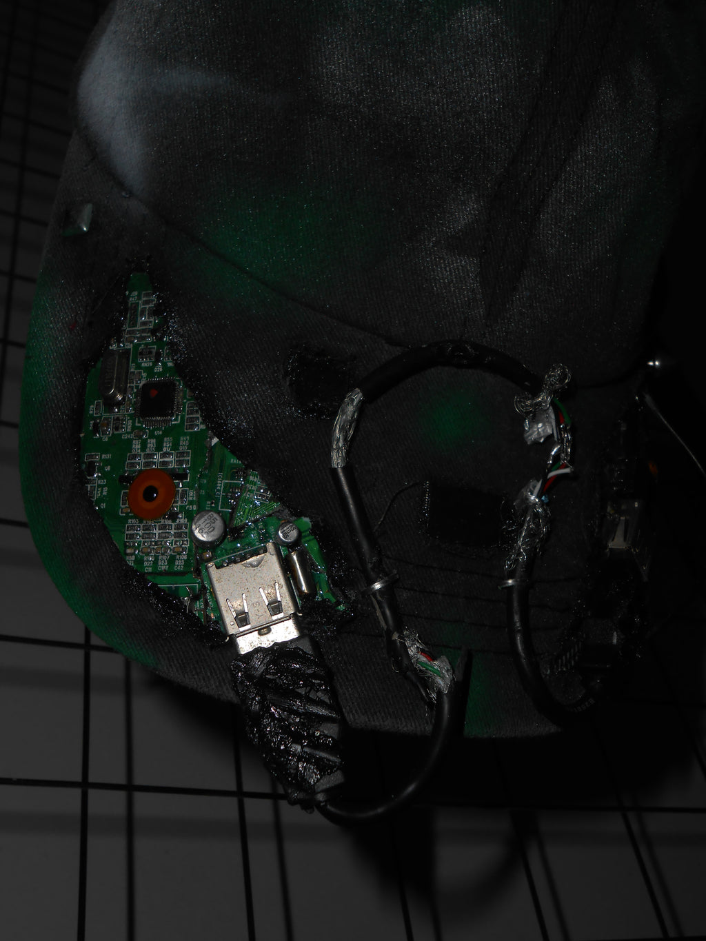 10f1 MOTHERBOARD CAP - 003