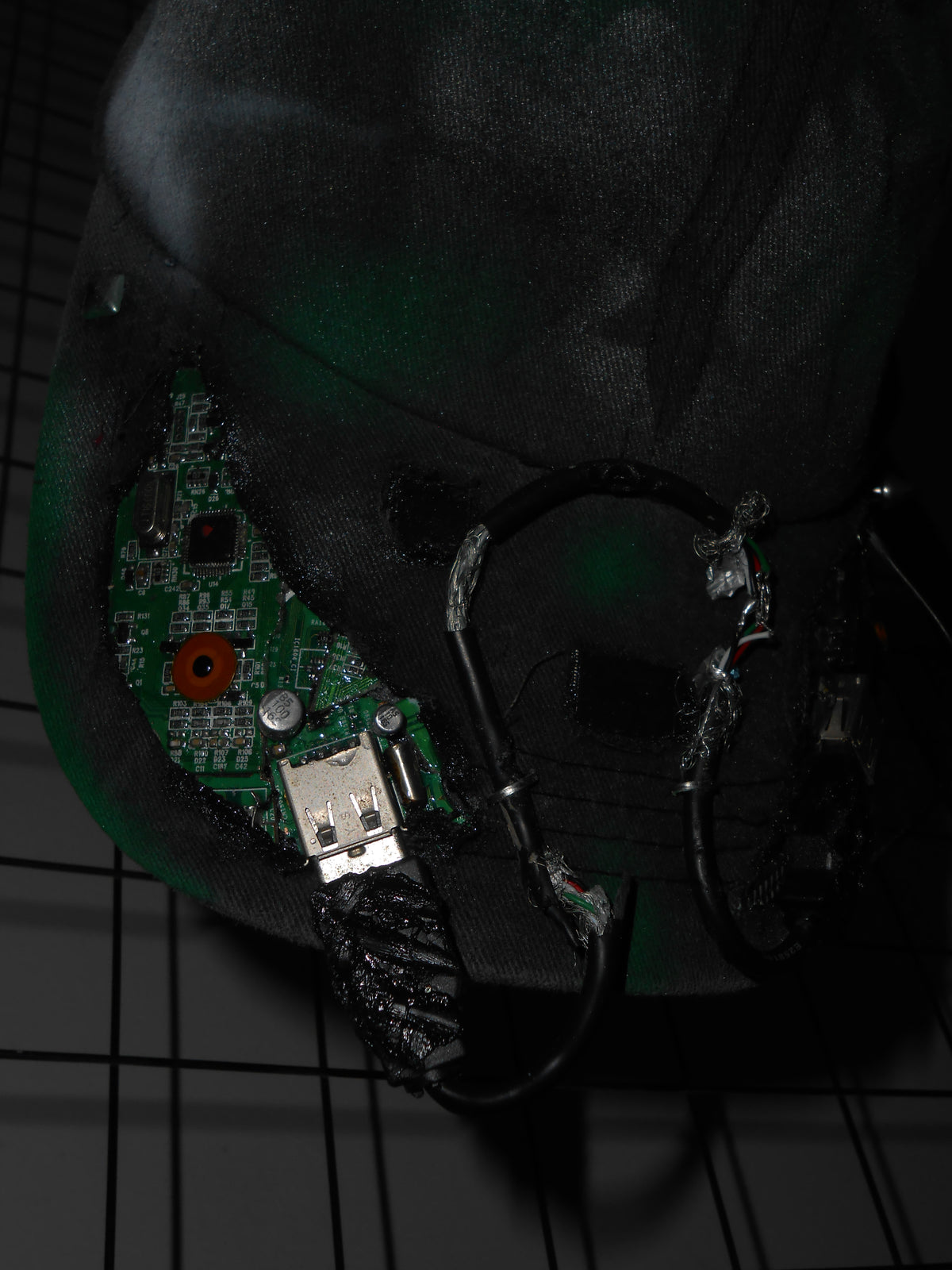 10f1 MOTHERBOARD CAP - 003
