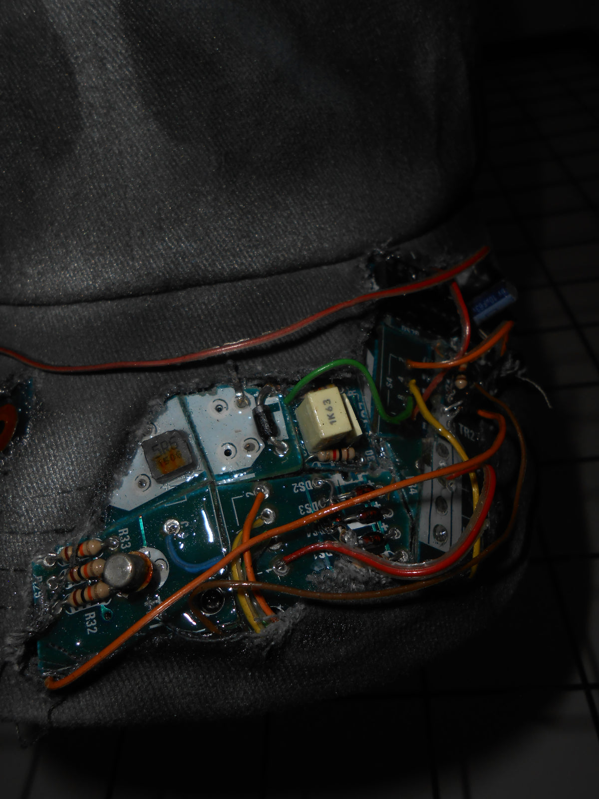 10f1 MOTHERBOARD CAP - 001